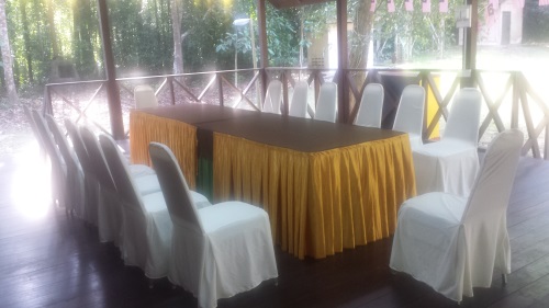 VIP table wakaf