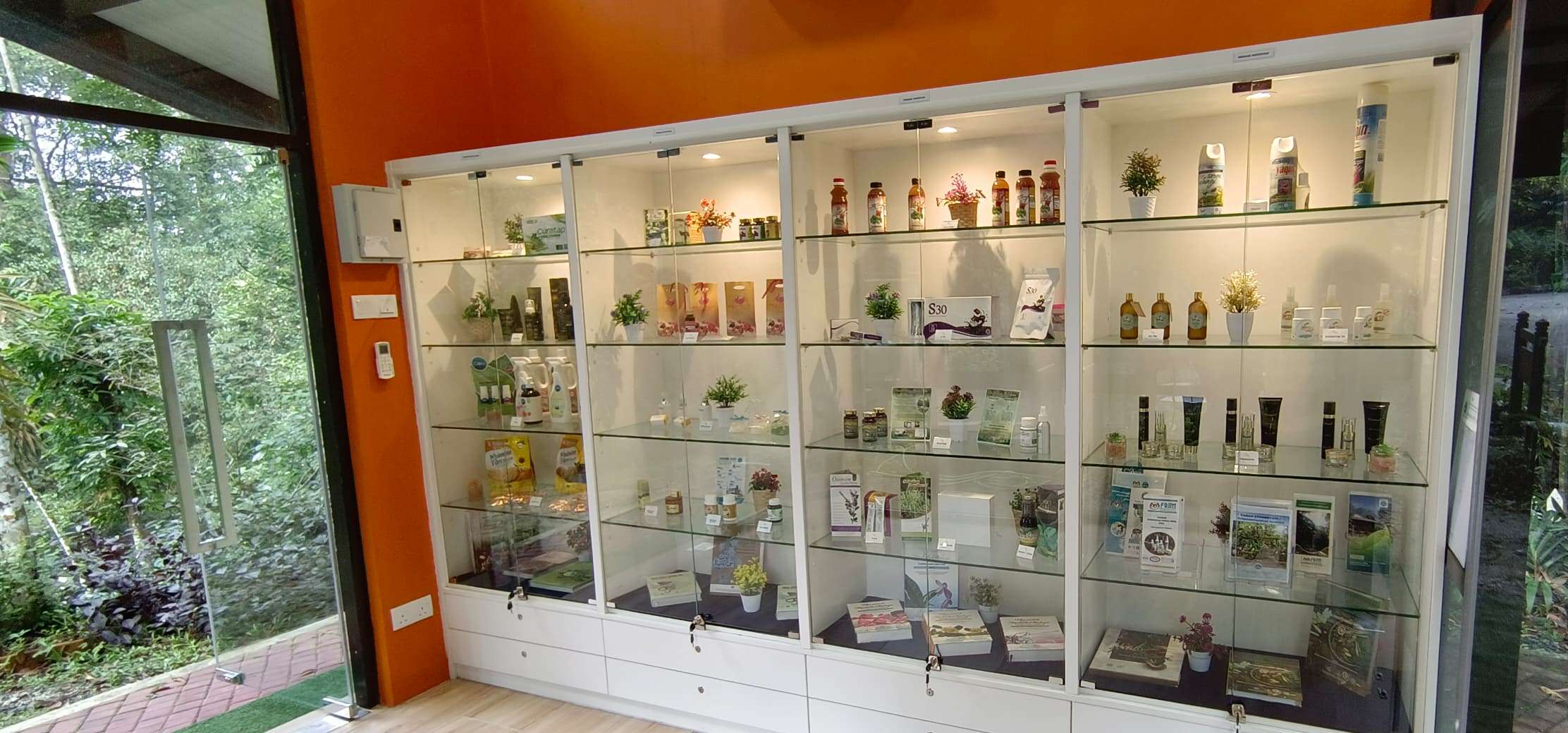 herba gallery